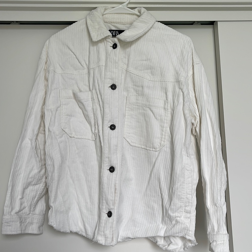 ZARA WHITE CORDUROY BUTTON UP JACKET